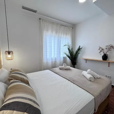 Villa Gorgot With A Pool And Private Parking *
