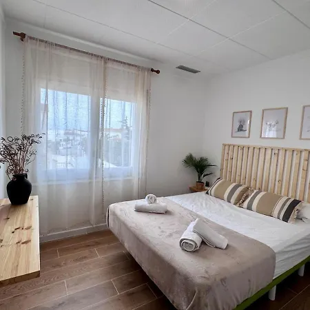 Gorgot With A Pool And Private Parking *