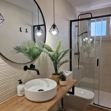 Gorgot With A Pool And Private Parking *