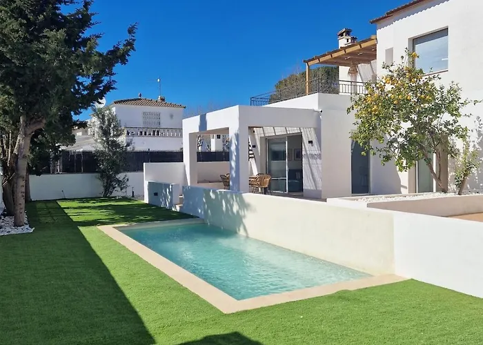 Gorgot With A Pool And Private Parking Villa