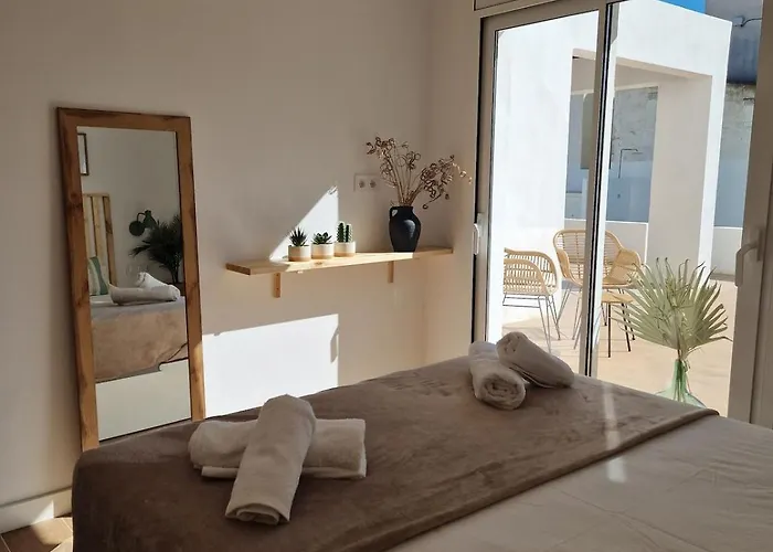 Villa Gorgot With A Pool And Private Parking *